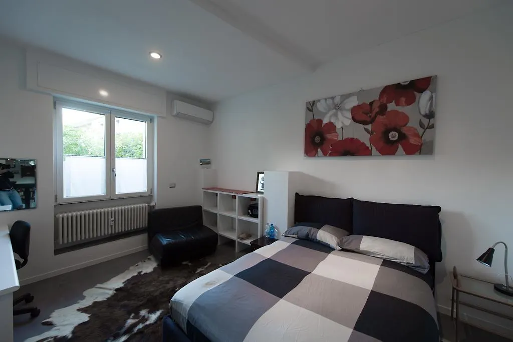B&B Rosa Blu Como Bed & Breakfast